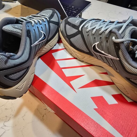 Nike Air Pegasus 2K5 Pegasus Pumice Light Smoke Grey Retro Mens 10 NEW - Picture 2 of 13